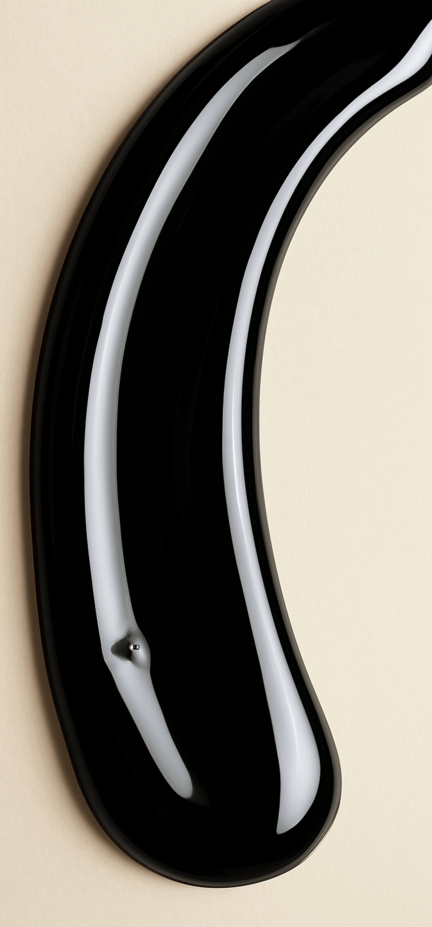 Résine pure de Shilajit prise en photo par Omara